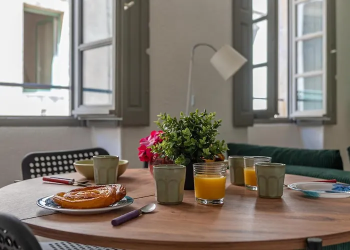 Centre - Proche Des Arènes Et De La Maison Carrée Appartamento